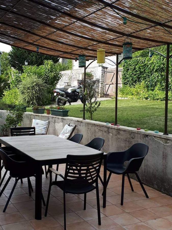 Au Chat Perche Espace Familial Mareil-sur-Mauldre Екстериор снимка